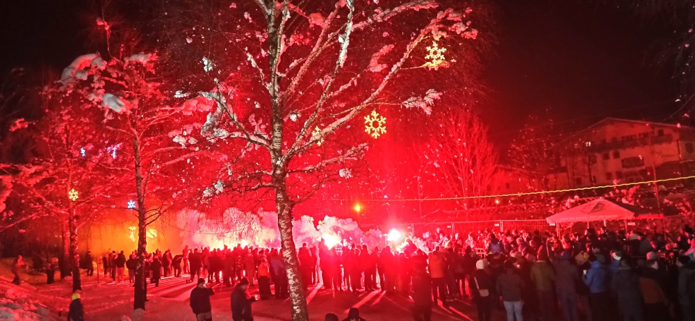 Schnee krönt tolle Kulisse bei Leoganger Krampusrummel